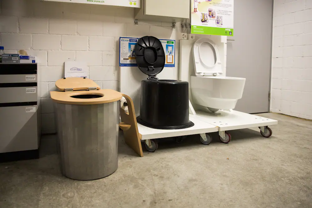 Swiss Engineers Have Developed A New Waterless Toilet - Blog - 1